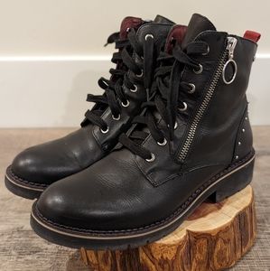 Pikolinos Combat Boots